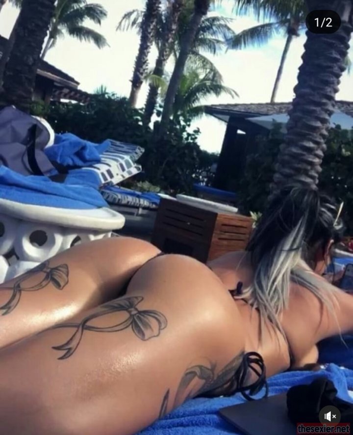 11 hot tattooed chick lisa avilova sunbathing hipw348 720x886