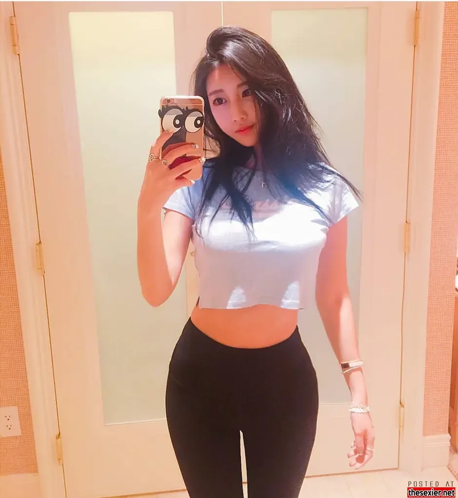 9 pretty cute asian girl mirror selfie 21cg