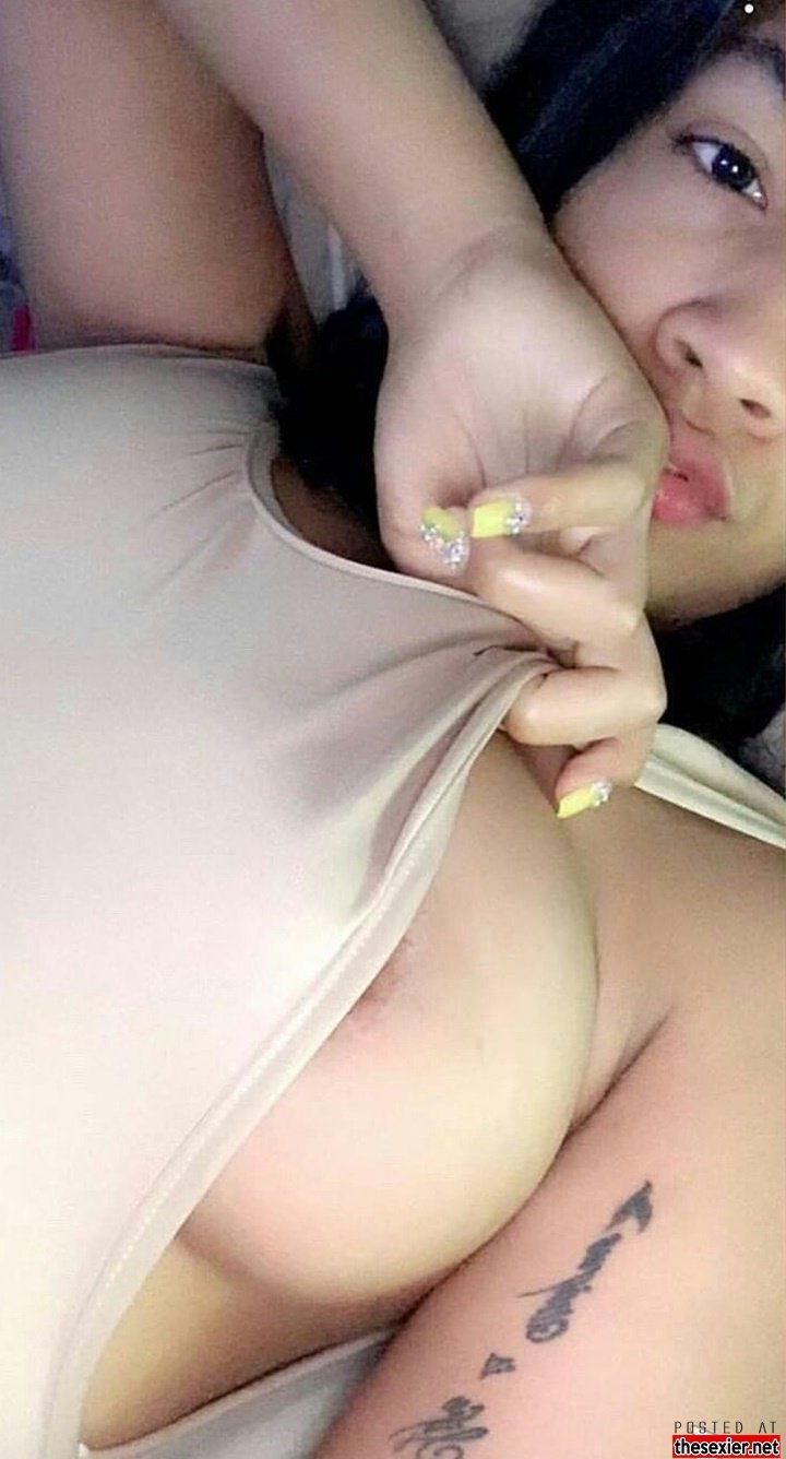 44 yummy chick teasing beautiful boob selfie bsrfcc82 720x1336