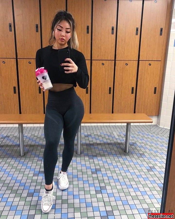 busy Explicitly skirt 47 hot asian chick tight yoga pants mirror selfie hbyp48 - Thesexier
