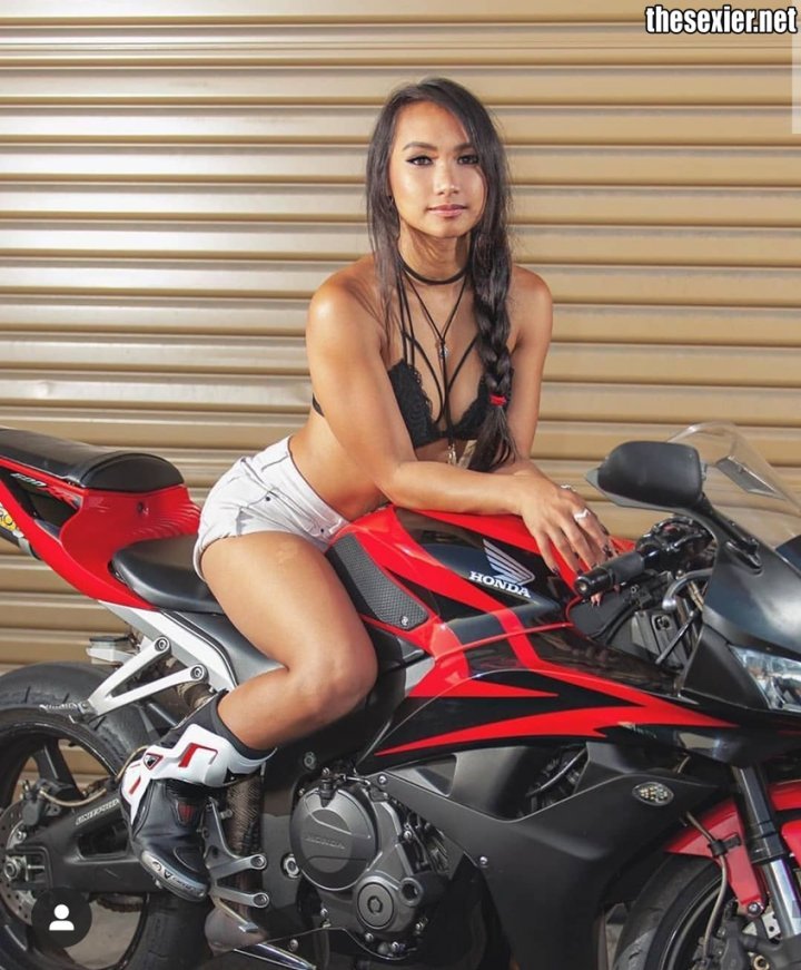6 beautiful sexy bike girl in sexy top and short shorts on honda sportsbike hbg30 720x871