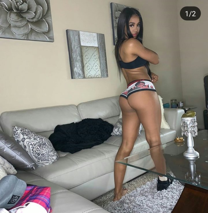 32 hot fitness chick tiny shorts perfect round booty hcprb40 720x736