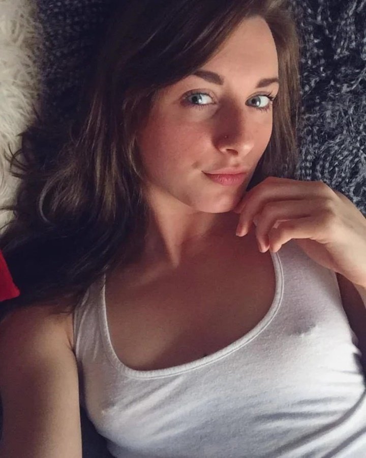 48 pretty brunette babe selfie nipple piercings 101dbpn