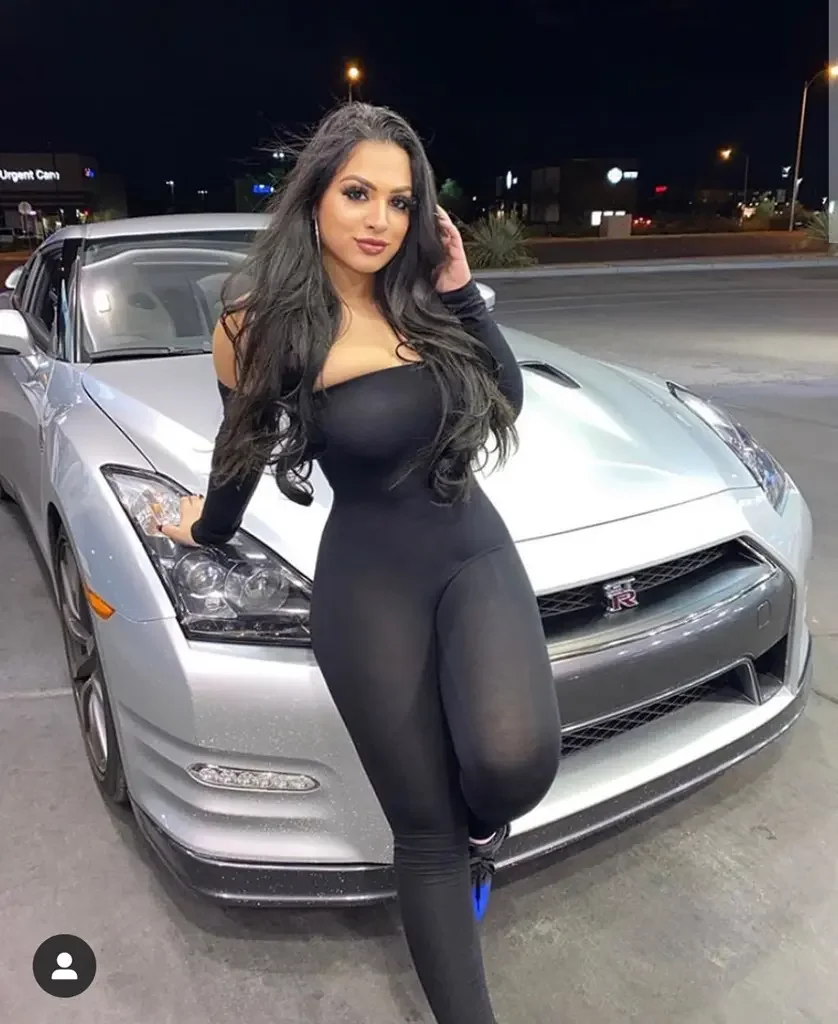 15 gorgeous brunette babe and nissan gtr cgp68