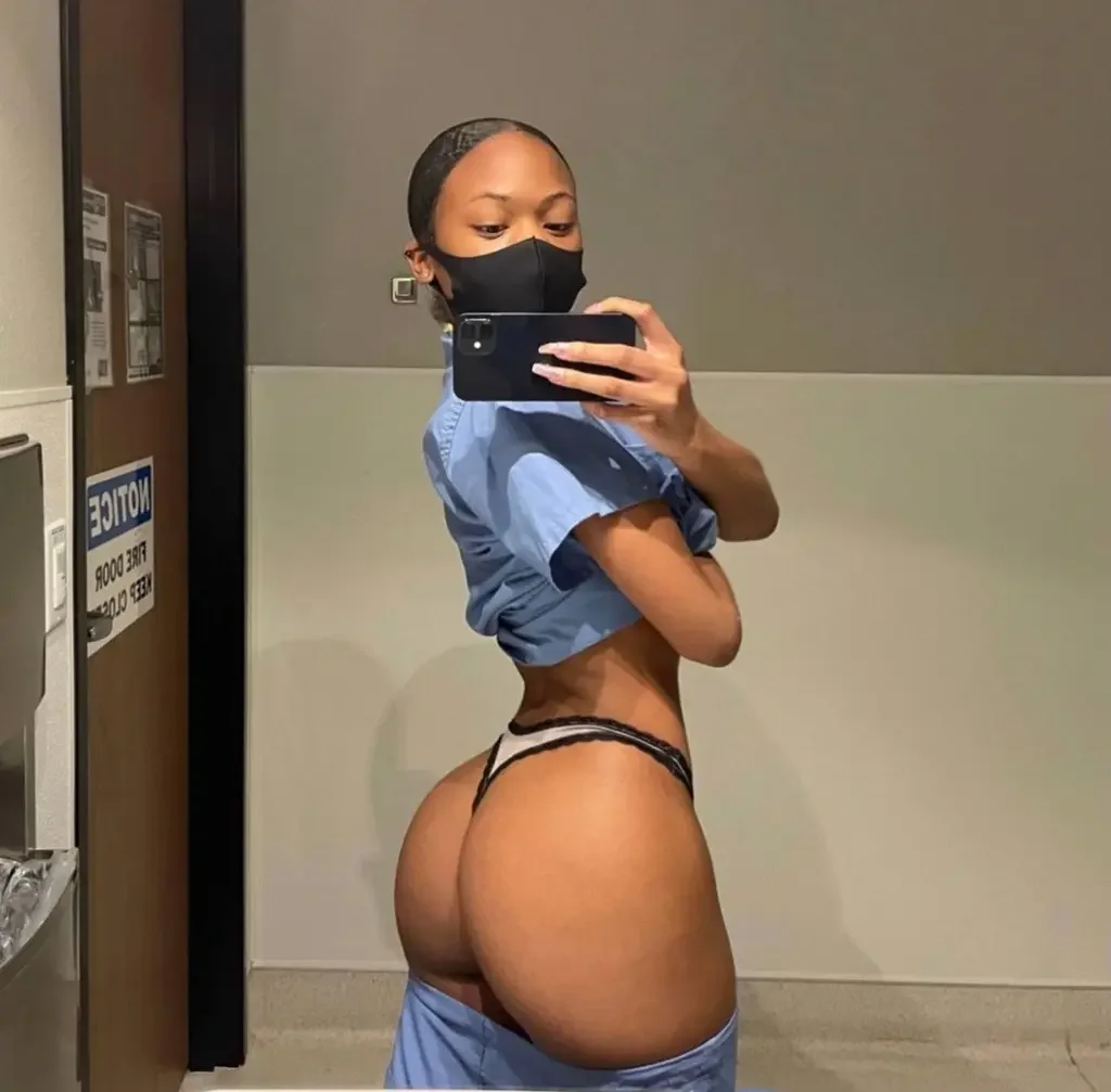 13 hot nurse flashing booty mirror selfie sbs56