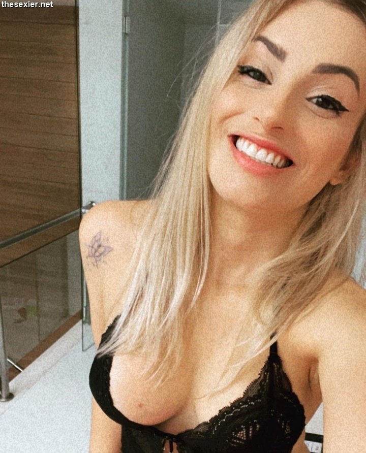 21 beautiful blonde babe tina xaver nice boobs selfie hitx25