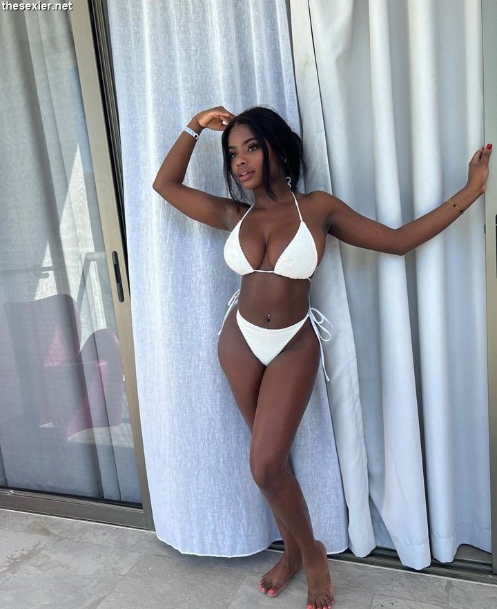 21 beautiful ebony girl in sexy white bikini hbg43