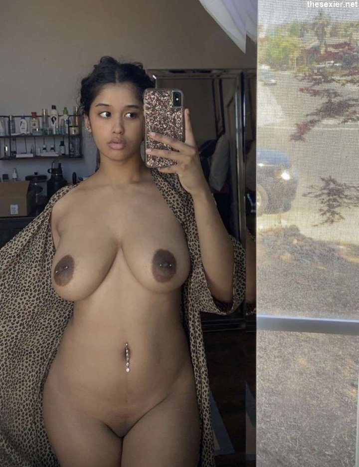 1 beautiful ebony babe nude mirror selfie bng30