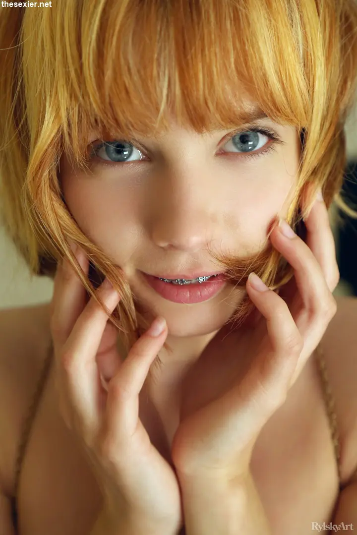 5 beautiful short haired petite wearing braces bwp40