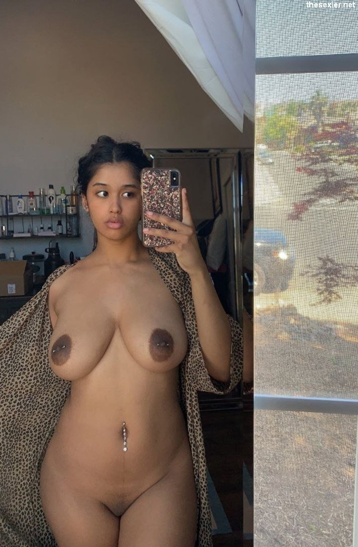 27 hot busty ebony nude huge natural tits 43bnp