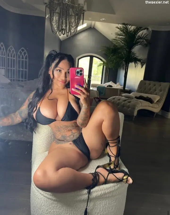 29 hot busty brunette brittanya razavi bikini selfie brnp49